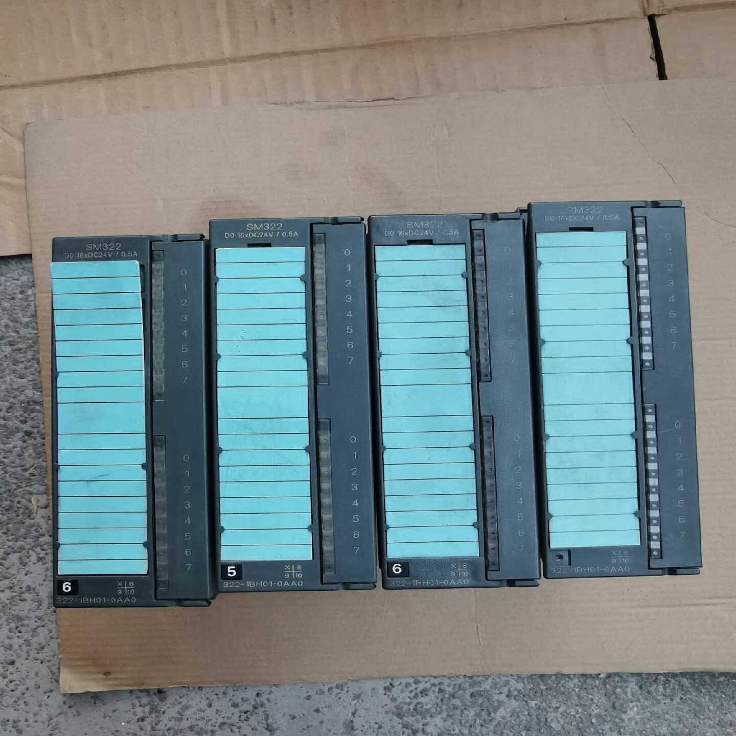 6ES7322-1BH01-0AA0，共4个，实物拍询价