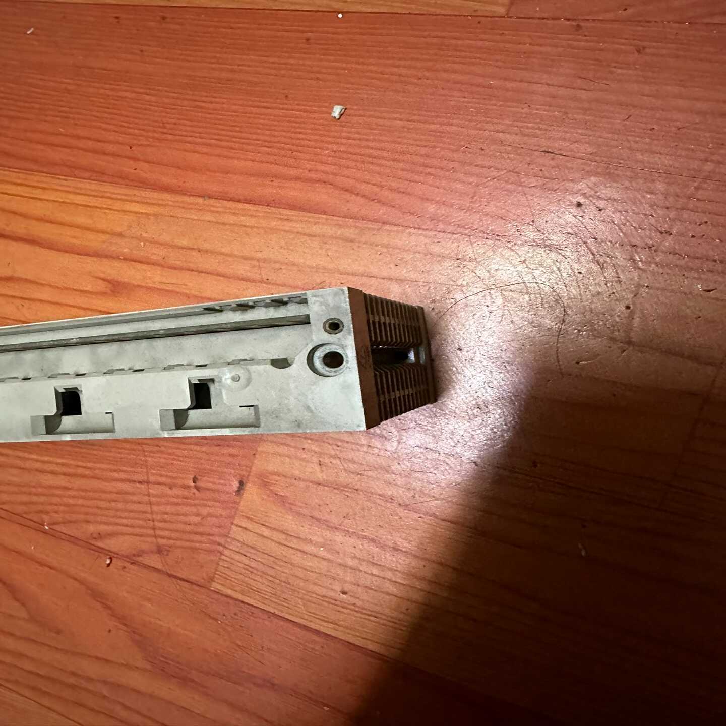 议价施耐德控制器模块140DAI55300实物现货顺丰到付