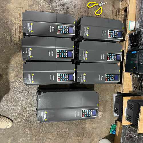 询价台达CP2000变频器15KW，30KW，，9成新，