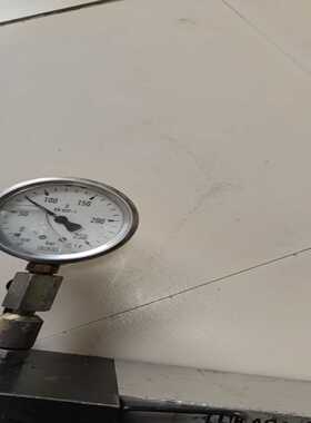 LUKAS液压油泵D-91058，德国原装进口，成色如图