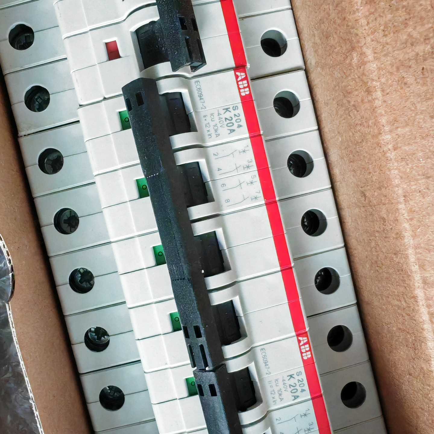 全新正品ABB空气开关S204-K20A微型断路器4P高分断--议价商品