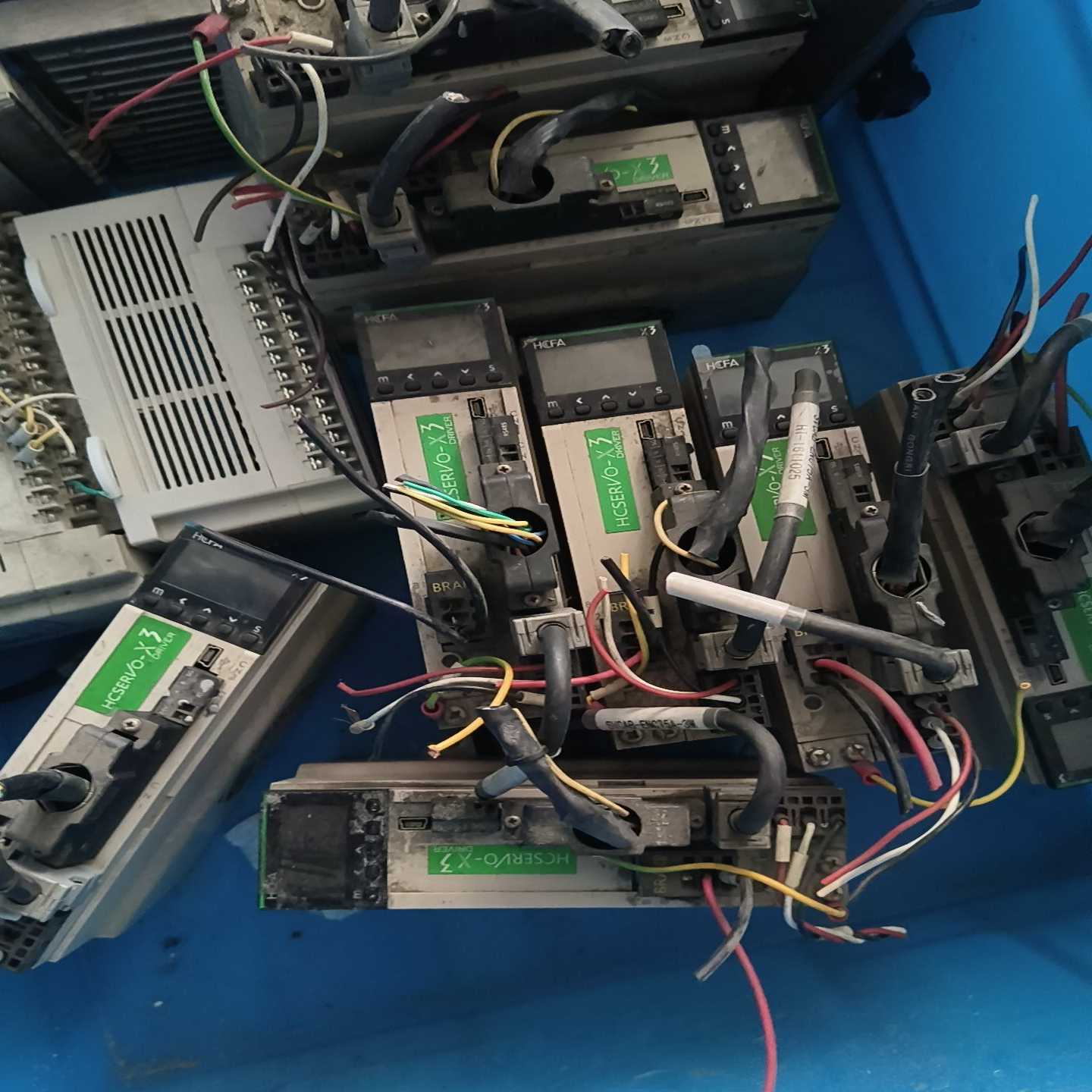 SV-X3DA040A-D其中一只断了