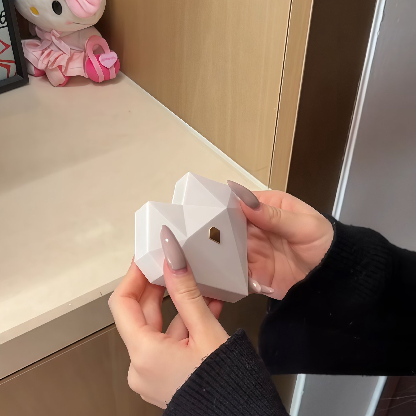 爱心戒指盒弹射惊喜高级感钻戒盒浪漫表白求婚神器情人节送女朋友