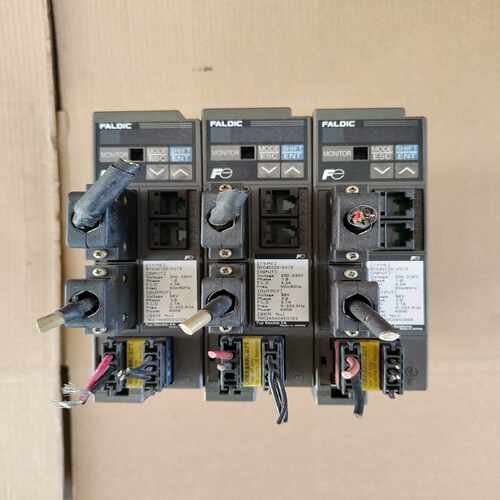 咨询-RYC401D3-VVT2驱动器三台400V