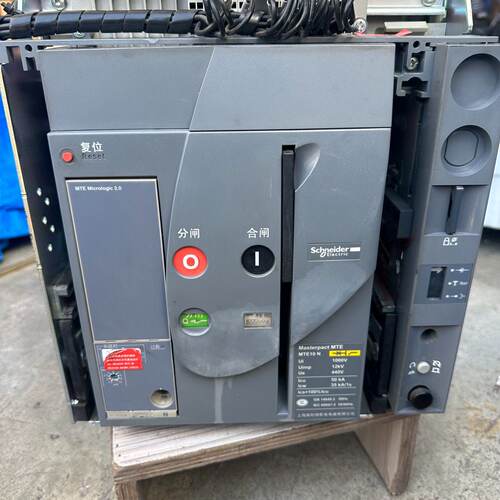 施耐德MTE10N框架断路器