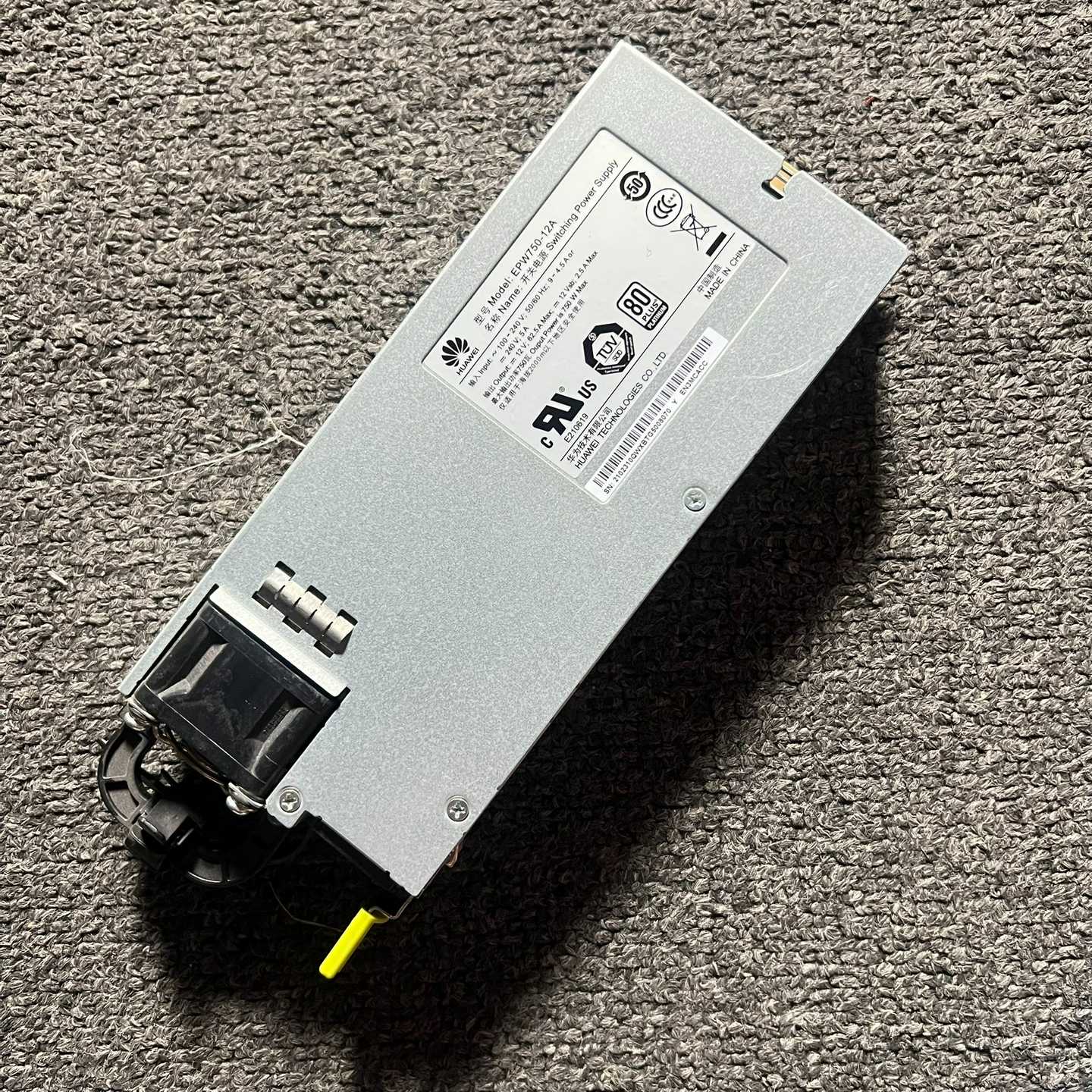 清仓,成色好,包好不保修,RH2288HRH5885V3--议价商品