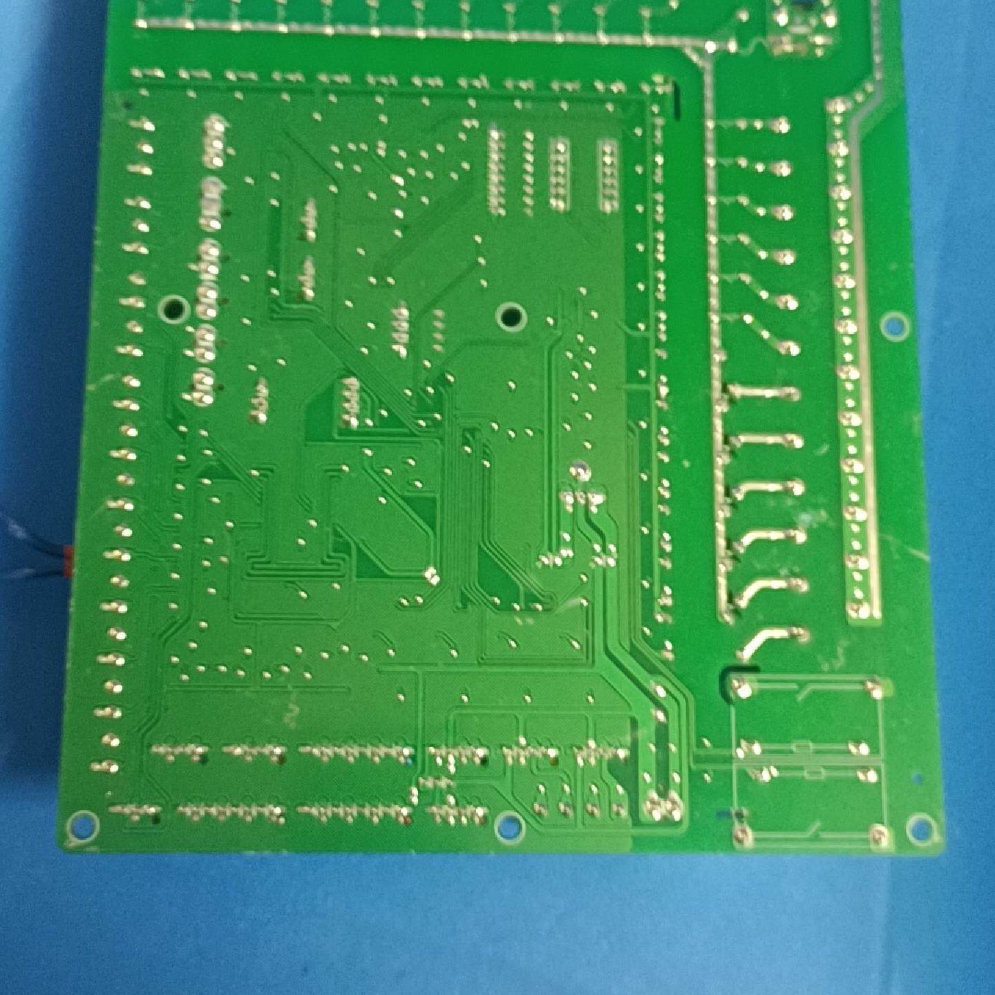 中央热水器主板型号13080002000938成色几乎全新