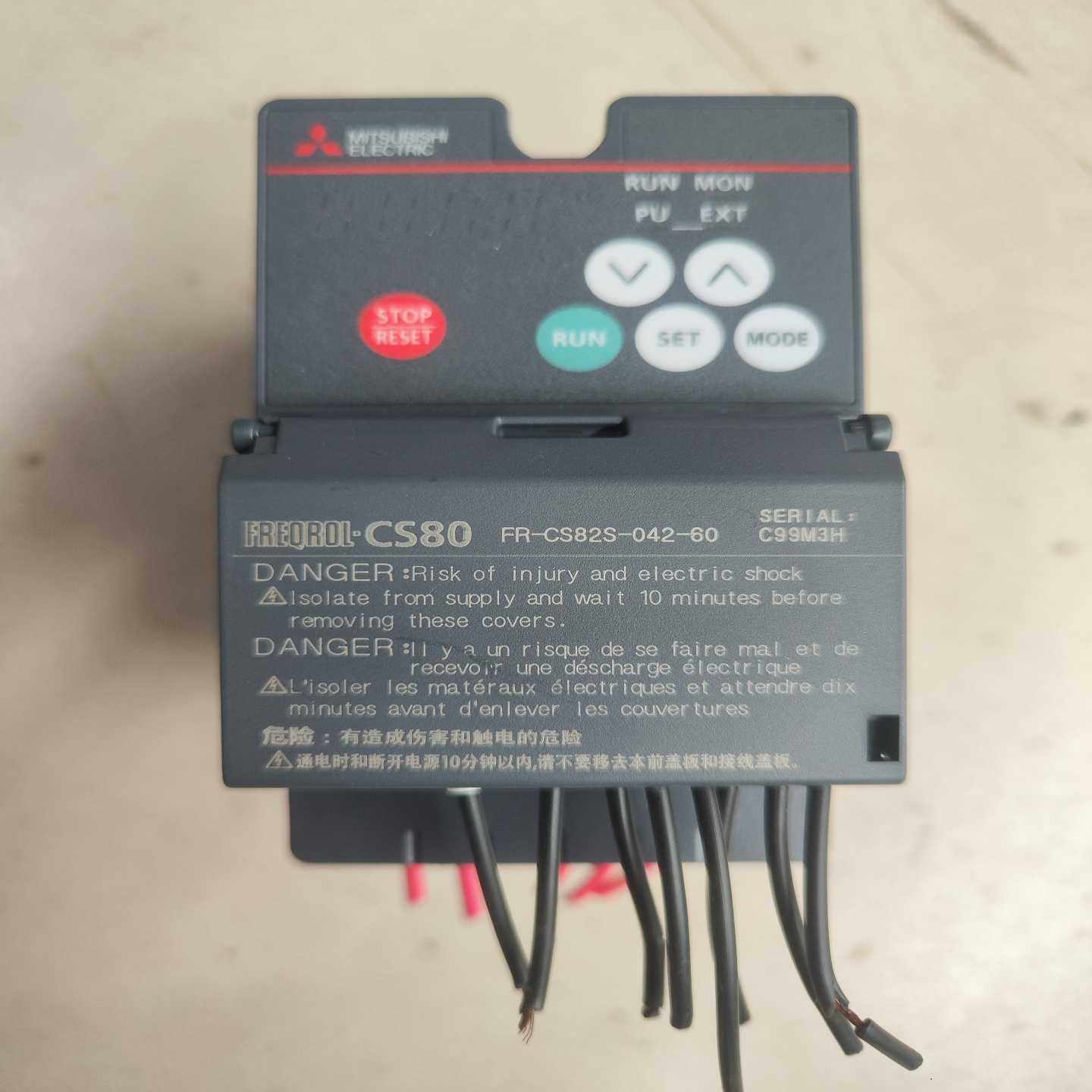 询价三菱变频器FR-CS82S-042-60，年份19年功能正常