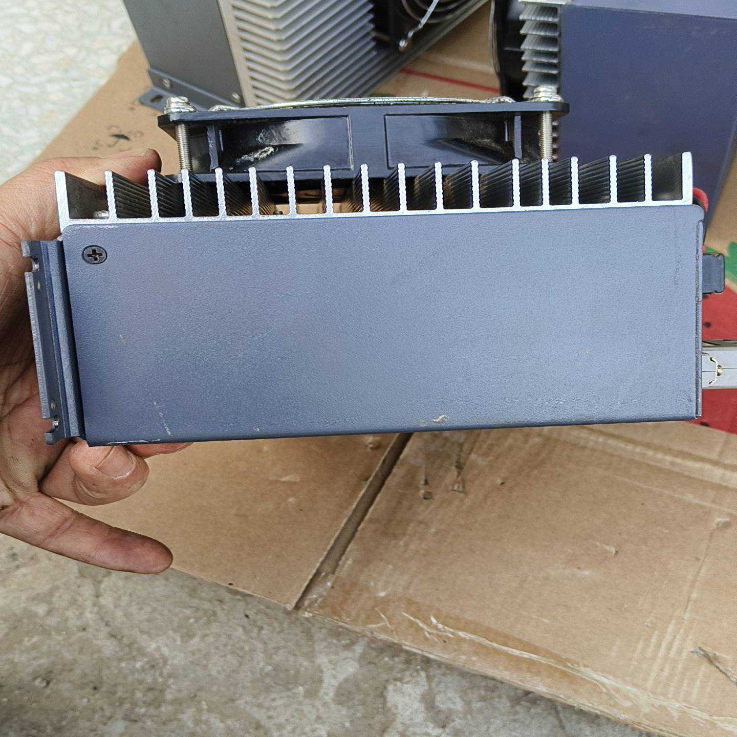 询价~阿特拉斯ATLAS COPCO  18v充电器，包装齐全