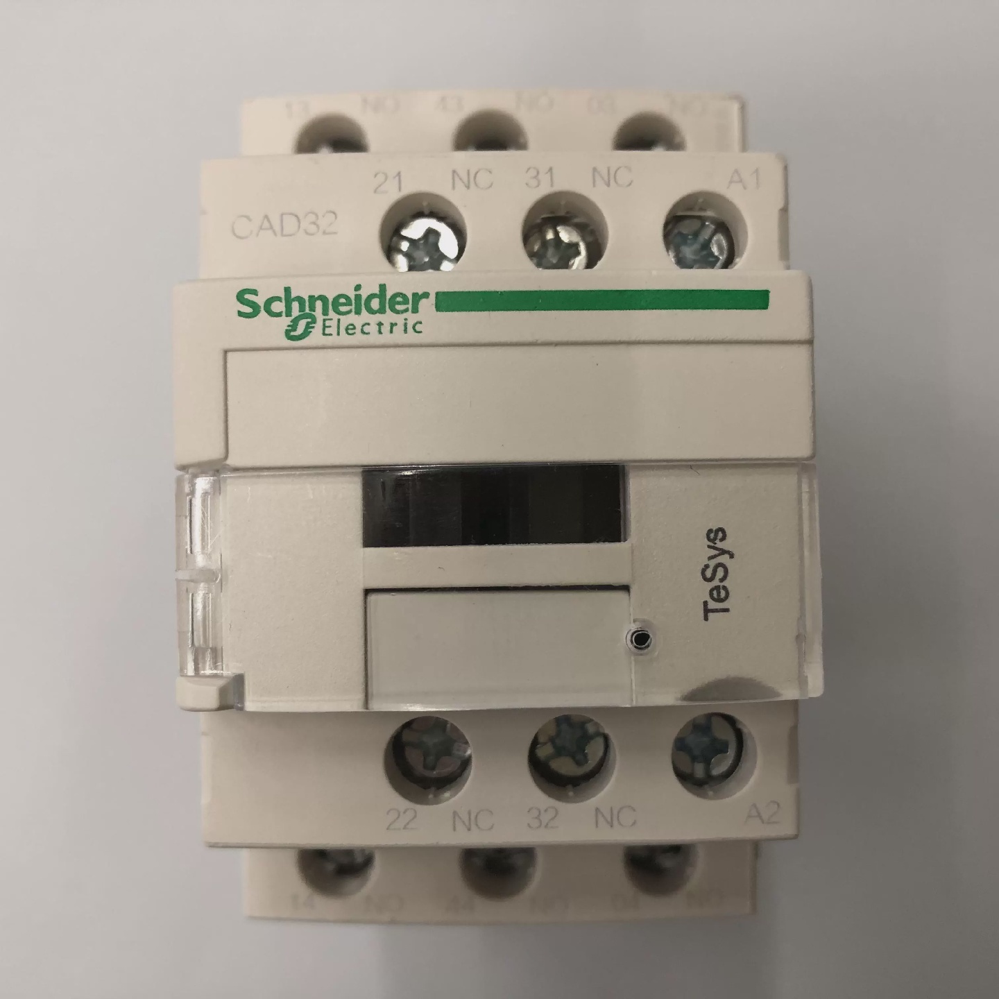 询价原装正品CAD32M7CAC220V3开2闭施耐德中间继电器控制继电器