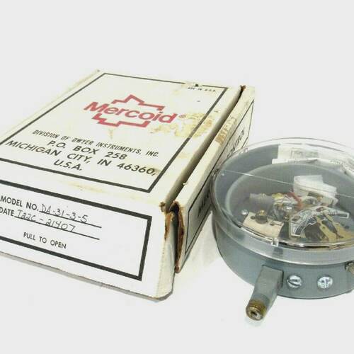 NEW DWYER DA3135 PRESSURE SWITCH DA3135