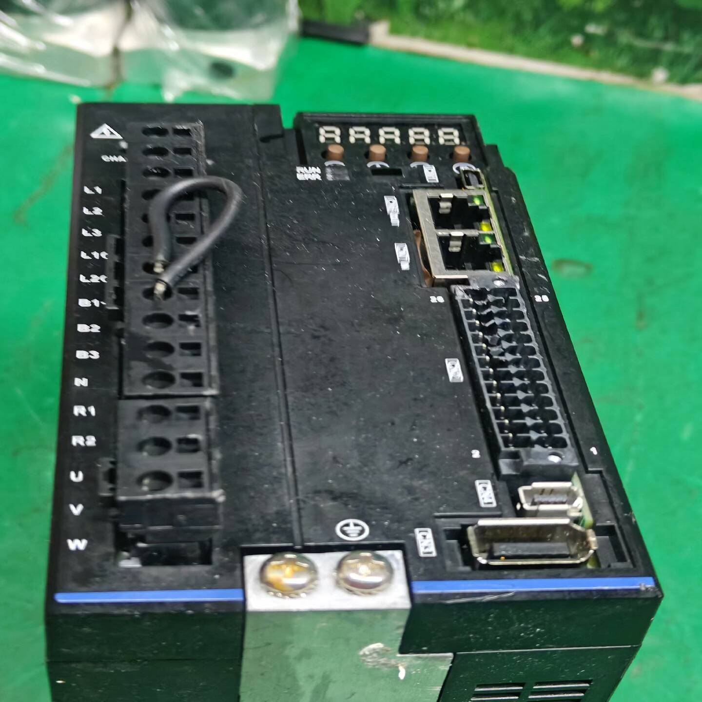鸣志1000w伺服驱动型号M56S-26ADEC{议价}