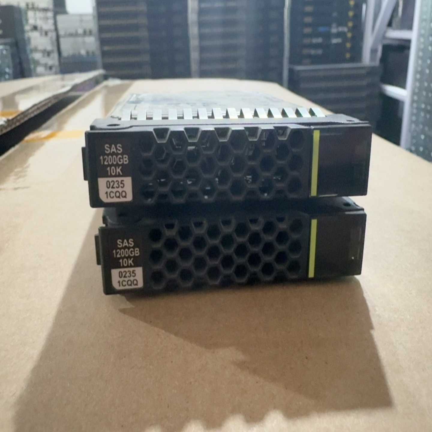 询价华为防火墙硬盘SAS1200GB10KPN码：0235
