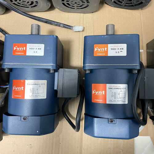咨询-齿轮减速电机，调速电机120W，3比，220V，轴径15，成