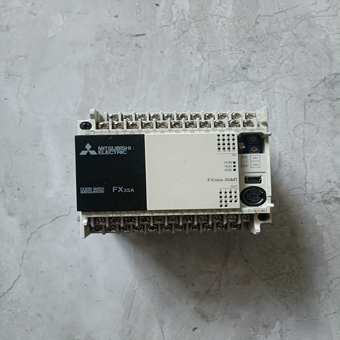 三菱FX3SA-30MT-CM，功能完好，成色美丽，支持10