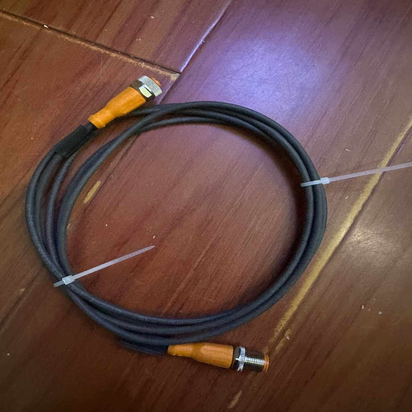 议价EVC013连接线