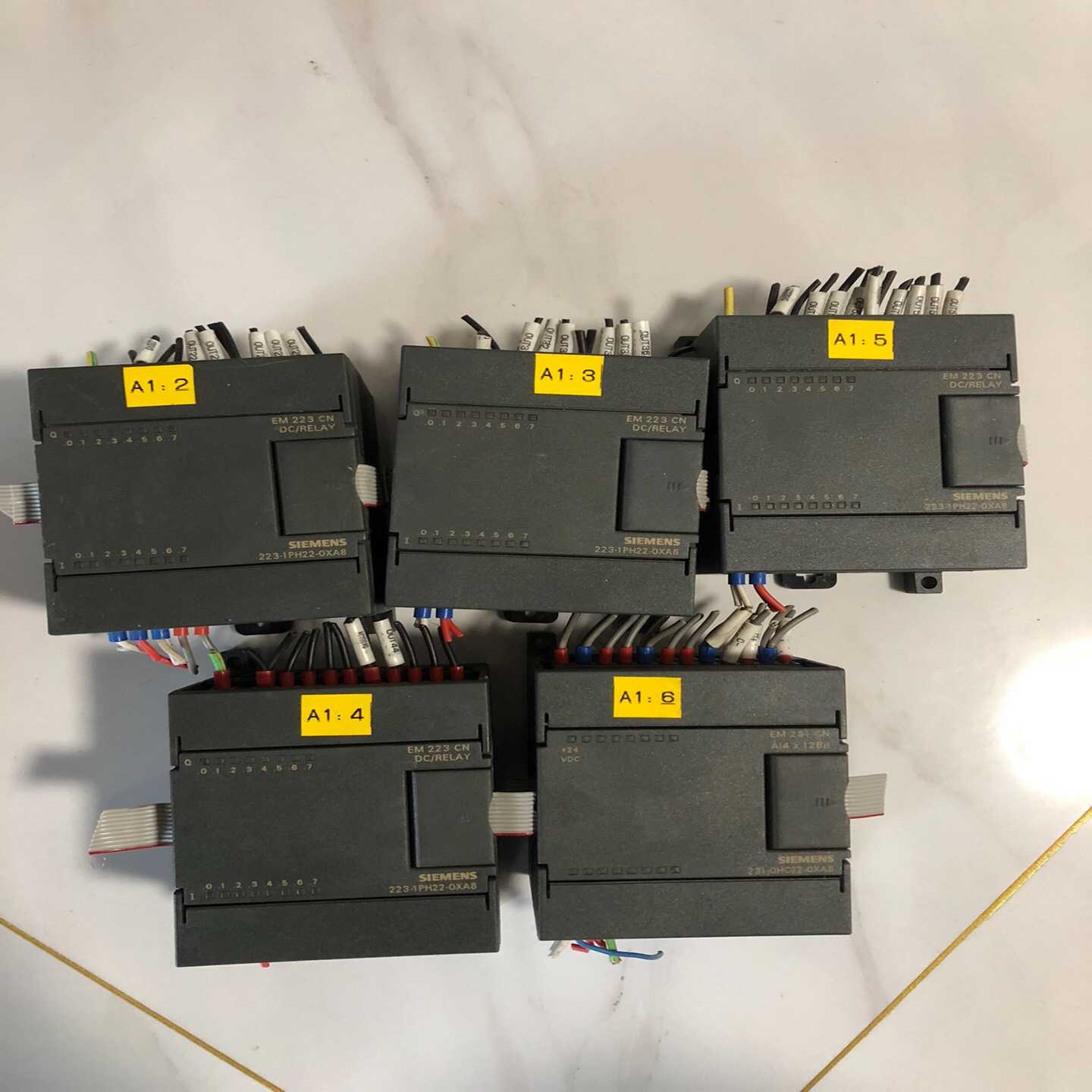 的6ES7223-1PH22-0XA8的4个，23议价