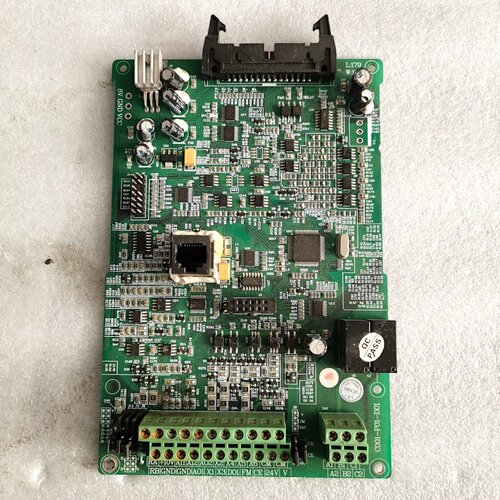 寻“”西驰变频器主板C001P01D0155kw及以上拆机