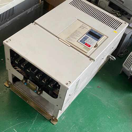 安川F7系列变频器  CIMR-F7B4045  380v~询价