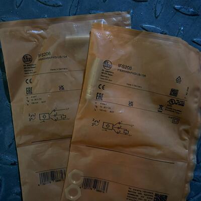 议价易福门IFS206电感式接近开关 全新闲置2个 240包邮2