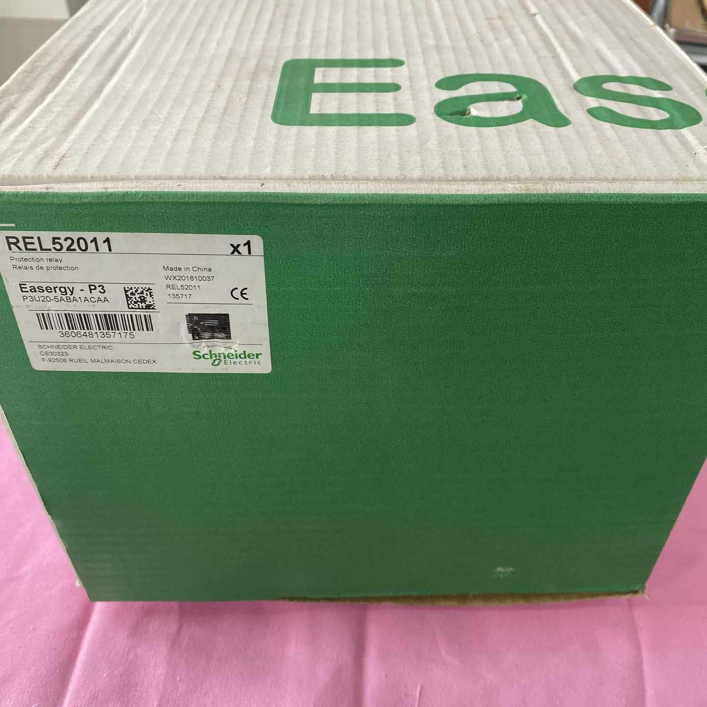 全新施耐德EasergyP3继电器，型号REL52011，--议价商品