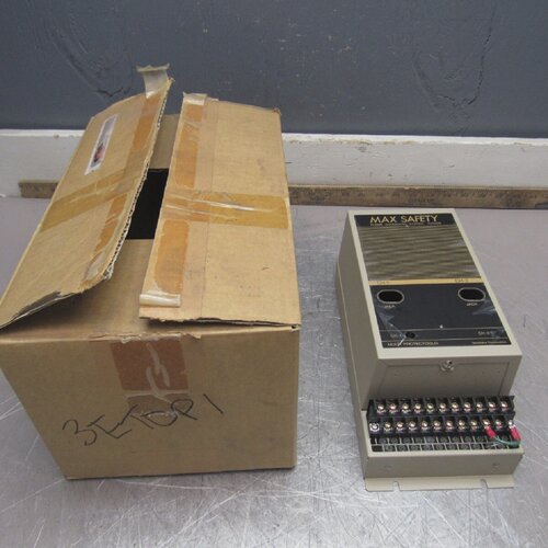 YAMATAKE R4332B MAX SAFETY FLAME SAFEGUARD SYSTEM NEW IN BOX