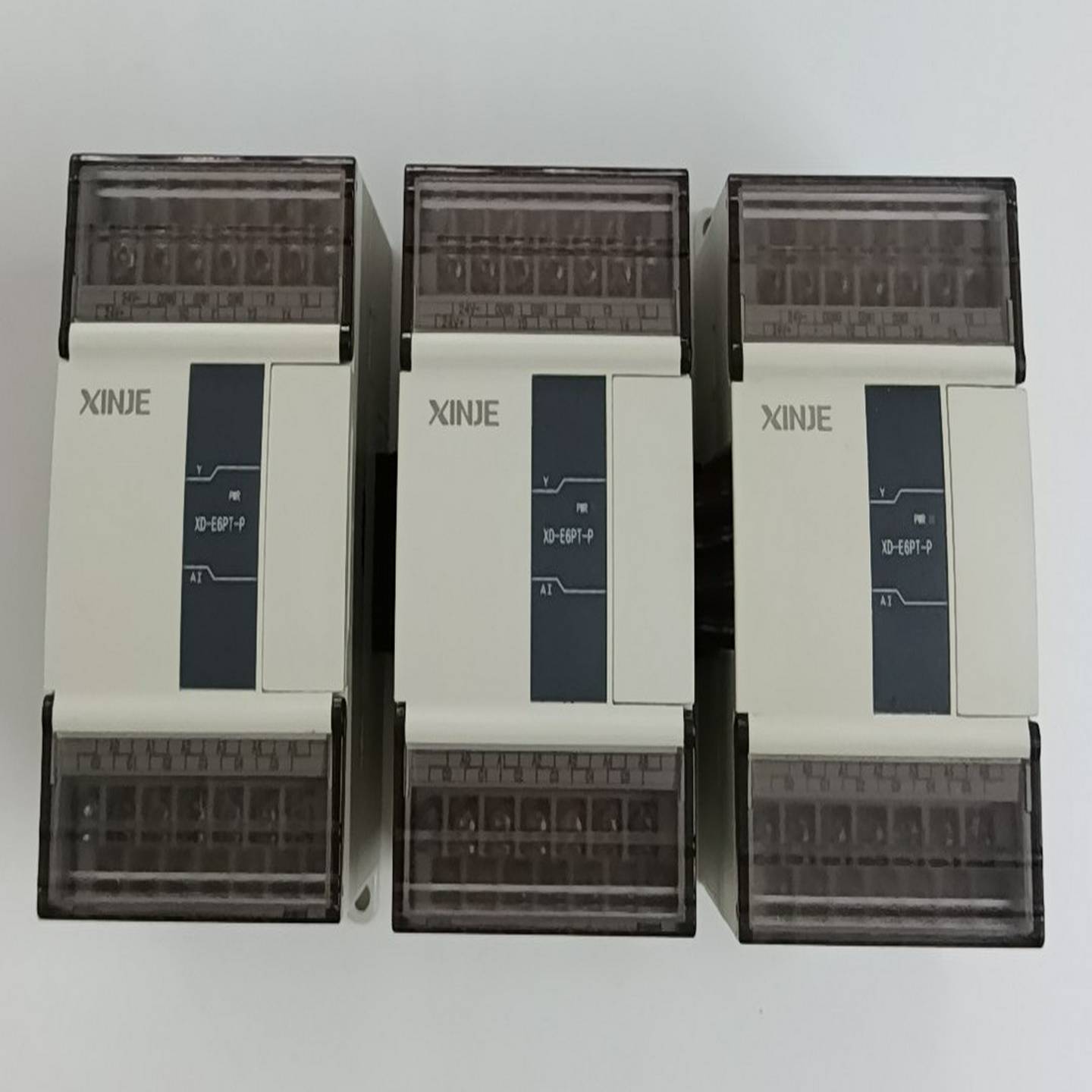 信捷XD-E6PT-P，3只，新机成色，实物图。功能完好，质--议价商品