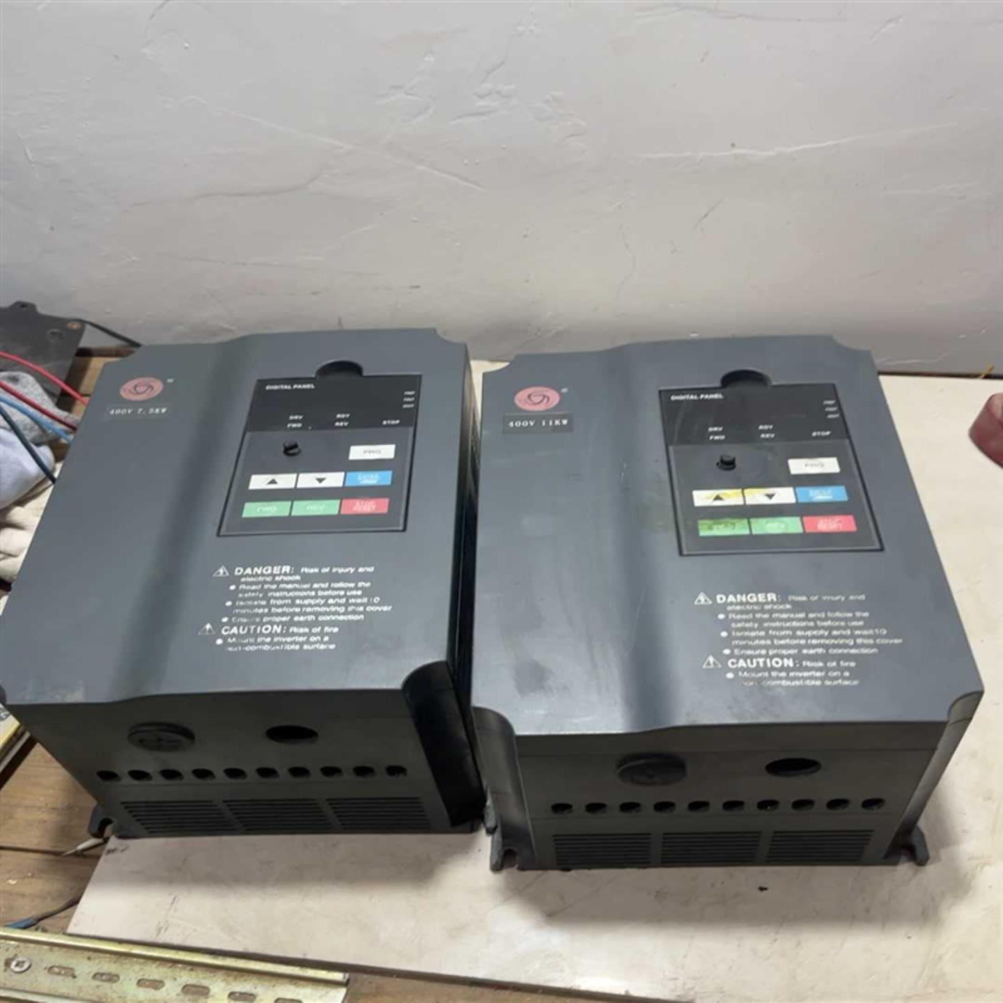 议价众辰h3400变频器75kw一台已出11kw一台原装拆机