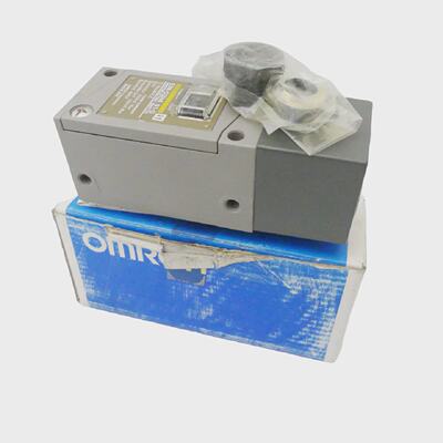 OMRON E3ND2H4 S1G Lichtschranke new