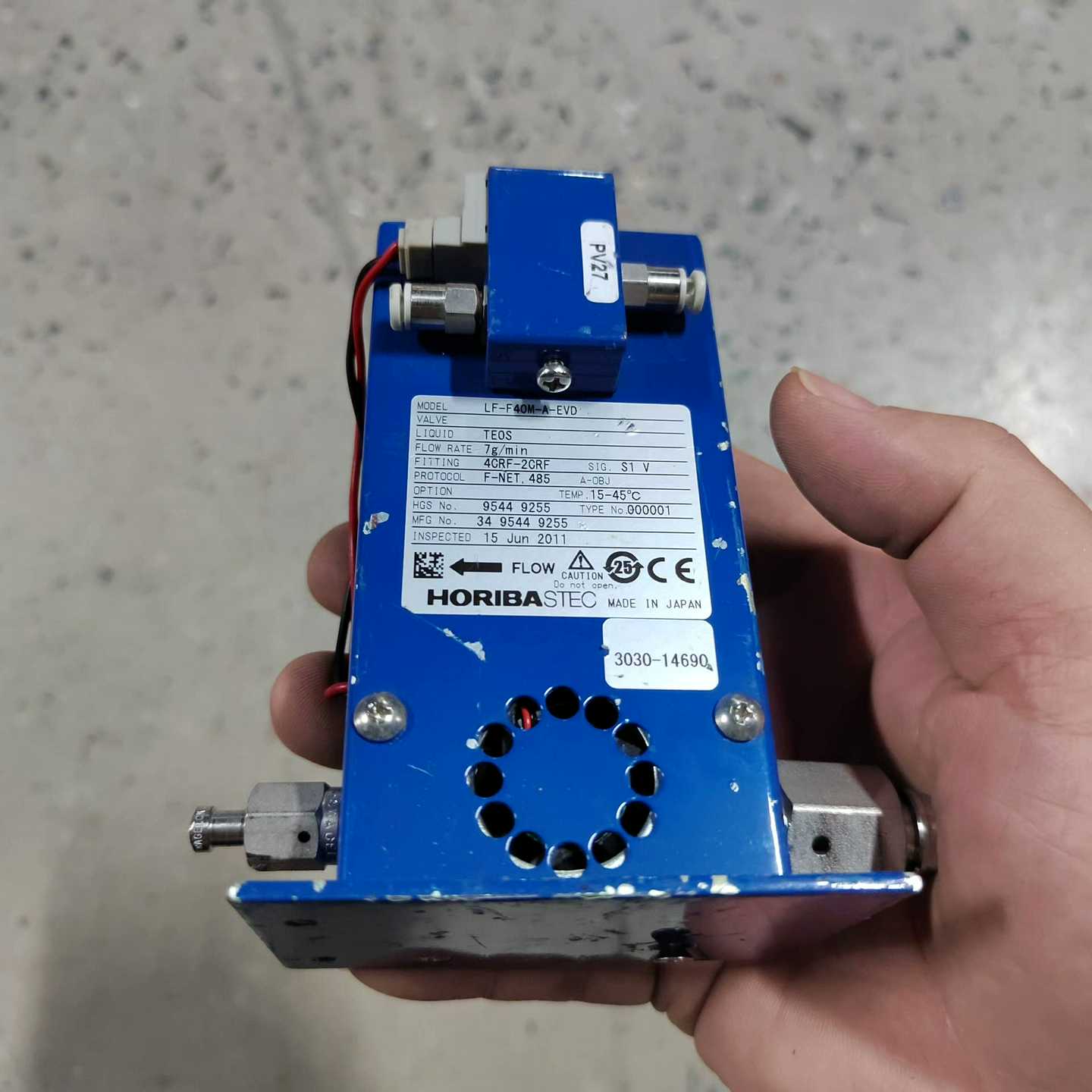 HORIBASTEC液体流量计，型号LF-F40M-A-E--议价商品