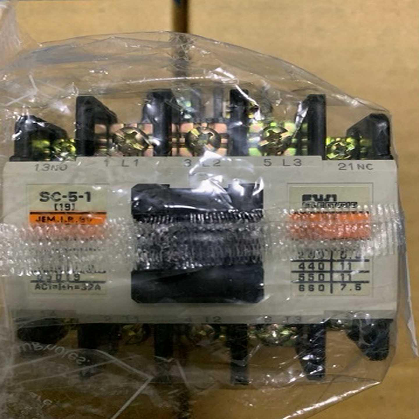 Fuji富士接触器SC-5-1SC20AA-M11E1a【询价】