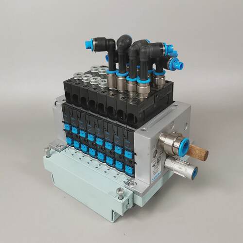 Festo CPV14VI 18210  8 x 161362  Siemens 6ES7 1484EB000AA0