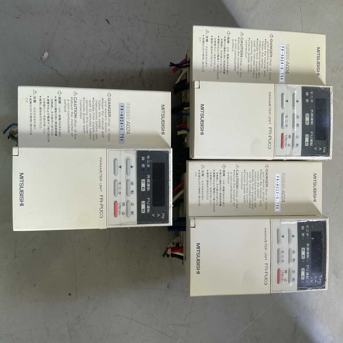 FR-A024-0.75K 三菱变频器 0.75KW 200（砌墙设备）
