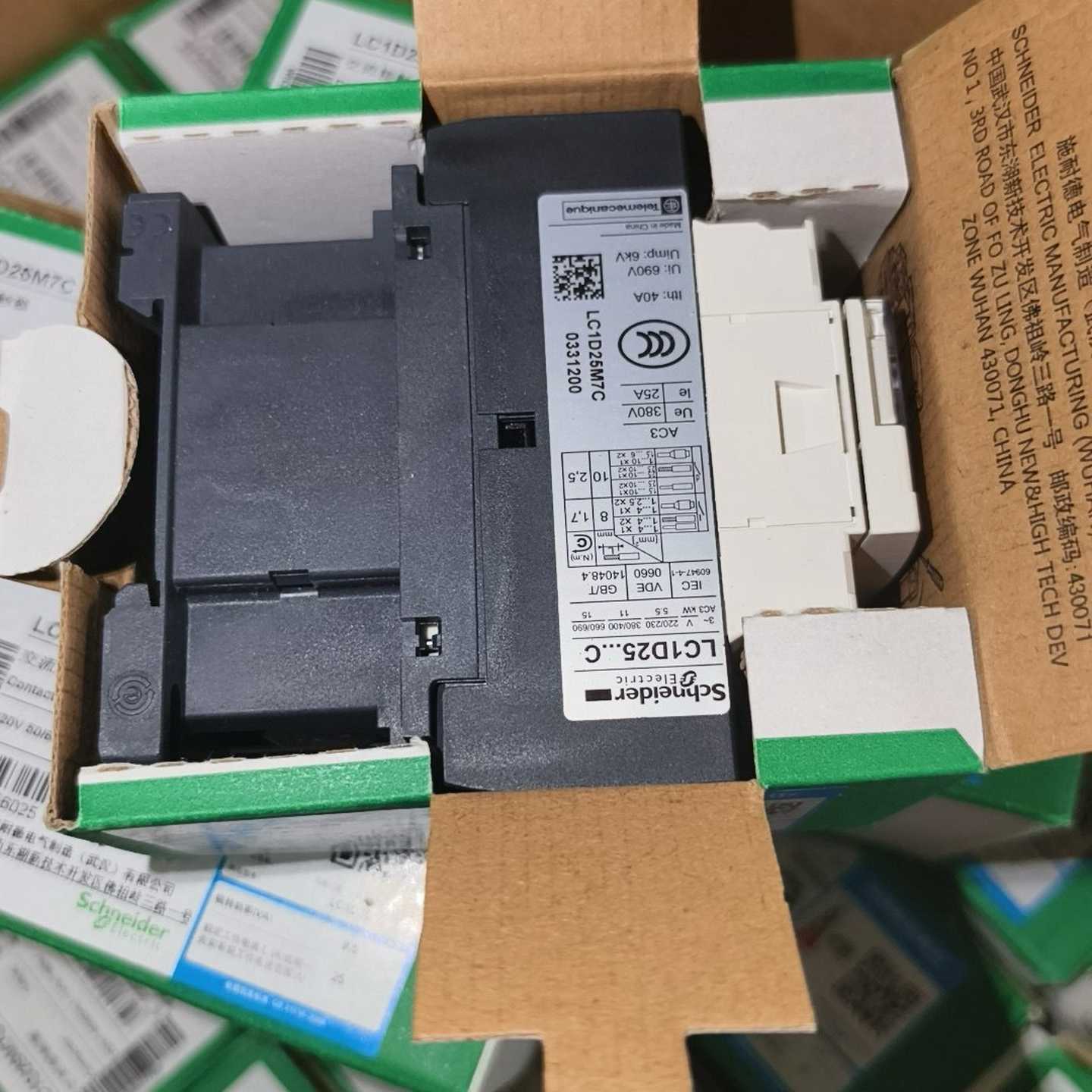 施耐德交流接触器LC1D25M7C,全新原装正品16个，实图