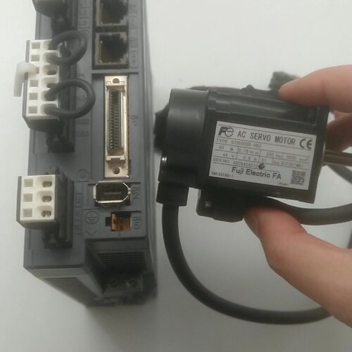 富士Alpha5系列伺服器RYT500D5VV2配50W-议价