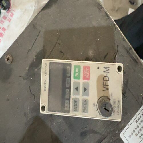 咨询-台达变频器面板VFD-M，型号LC-M02E，。