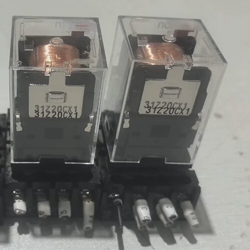 询-继电器MKS2P250VAC