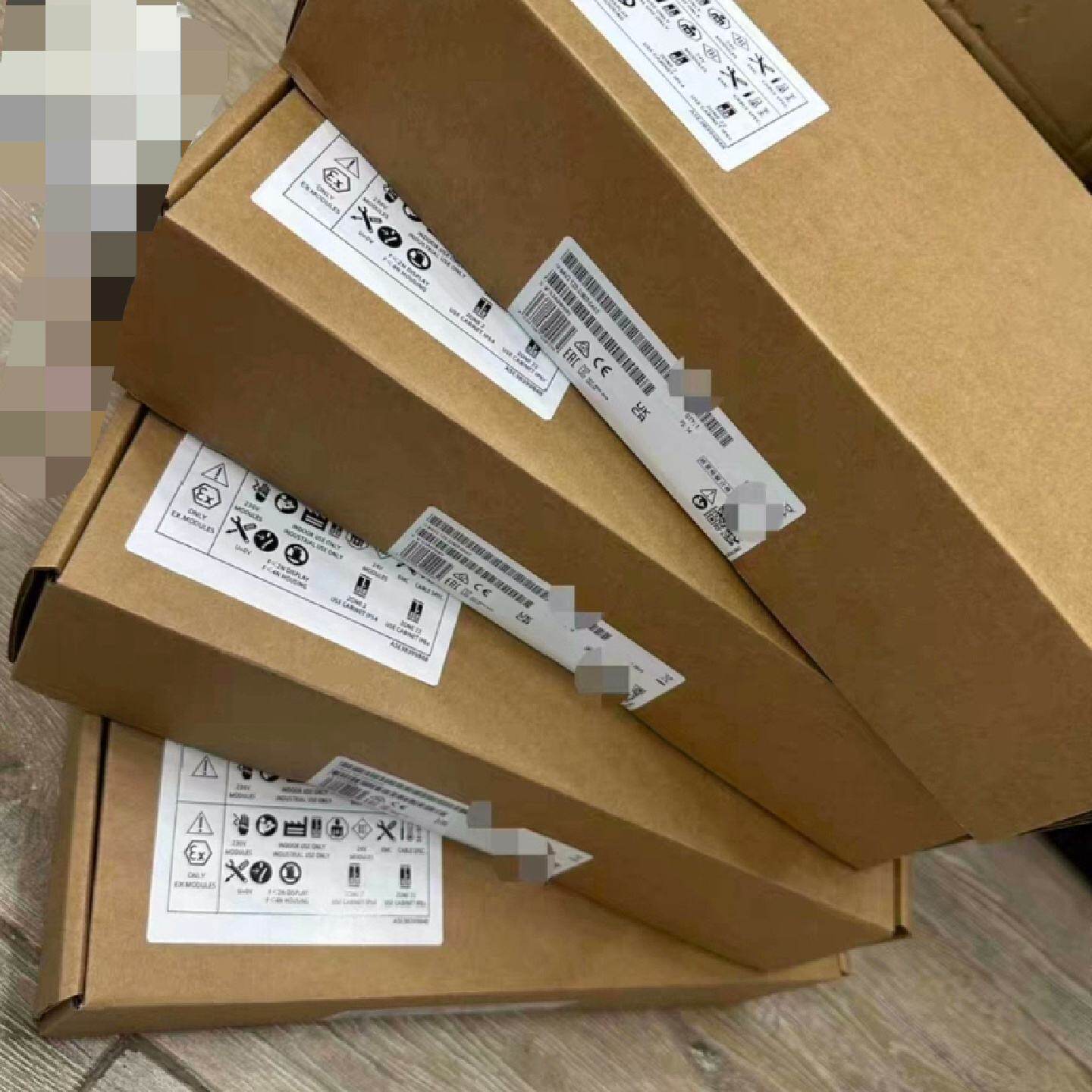 西门子KTP900 Basic触摸屏，型号6AV2 123---议价商品