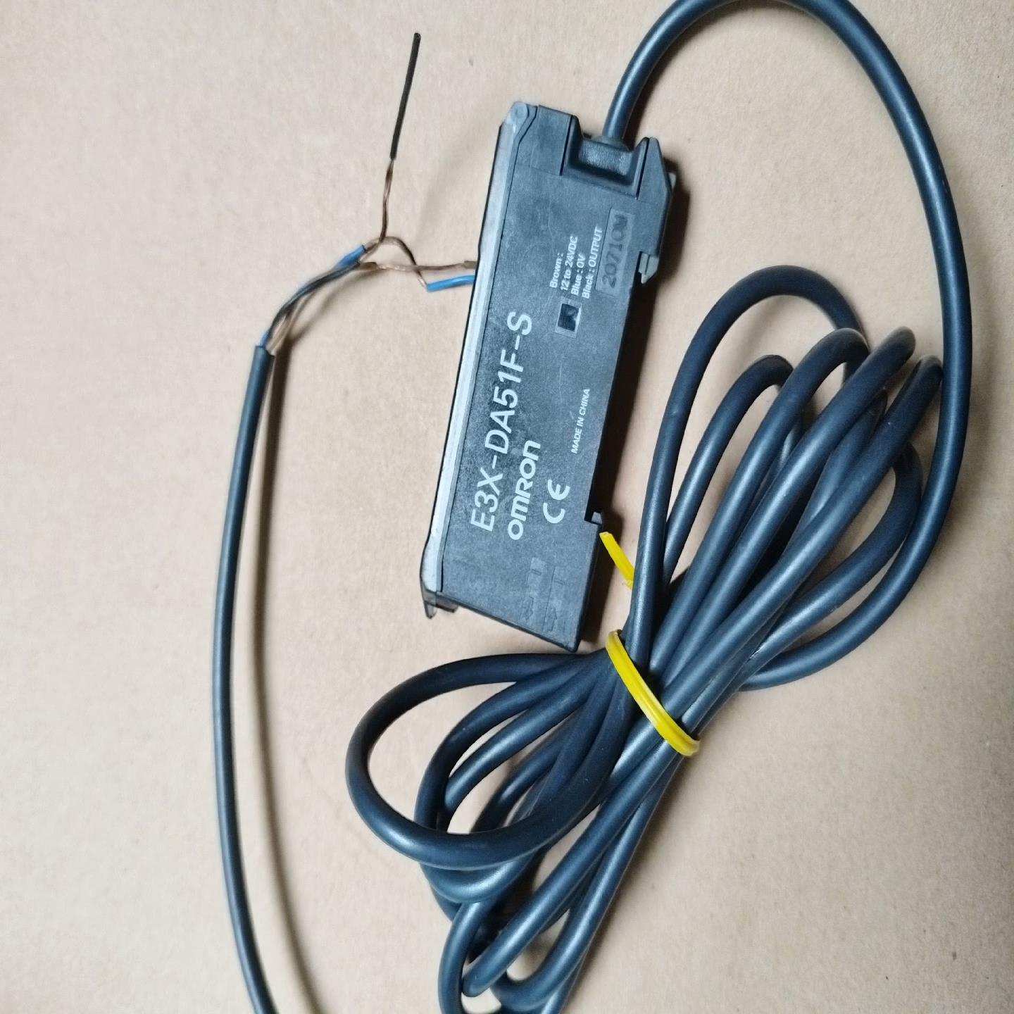 E3X-DA51F-S   ，功能正常。（佳毅工控）