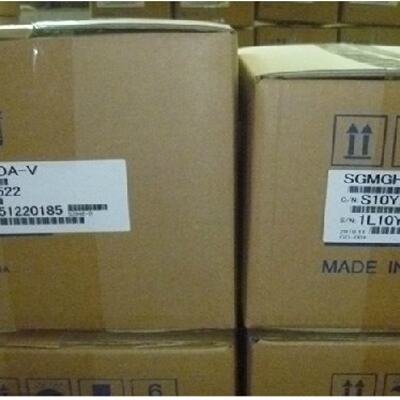 议价全新安川伺服SGDM-1EADA特价现货保修一年 ，原装正品欢迎询