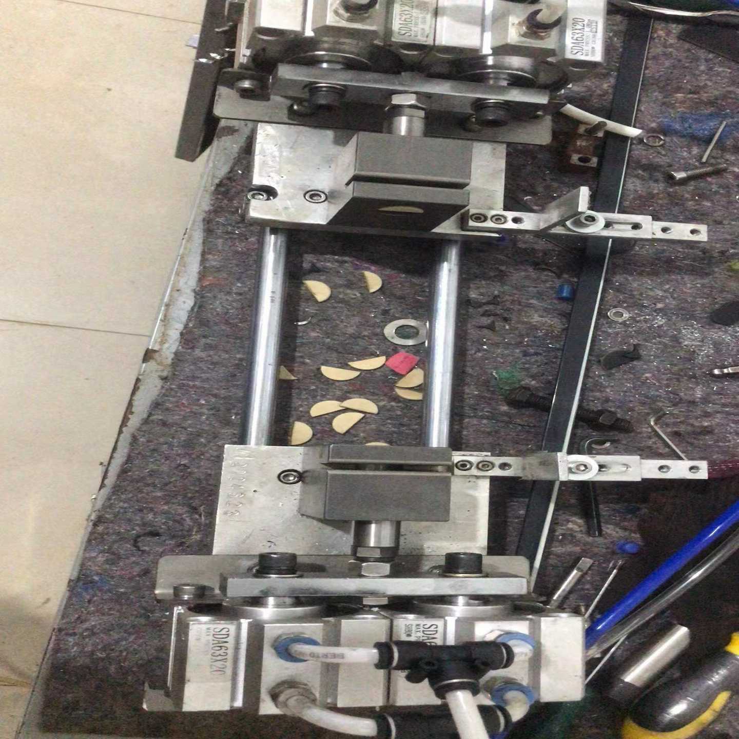 纸盒指甲扣打孔机，四气缸加强款，专门针对特厚纸超厚纸，胶粘特