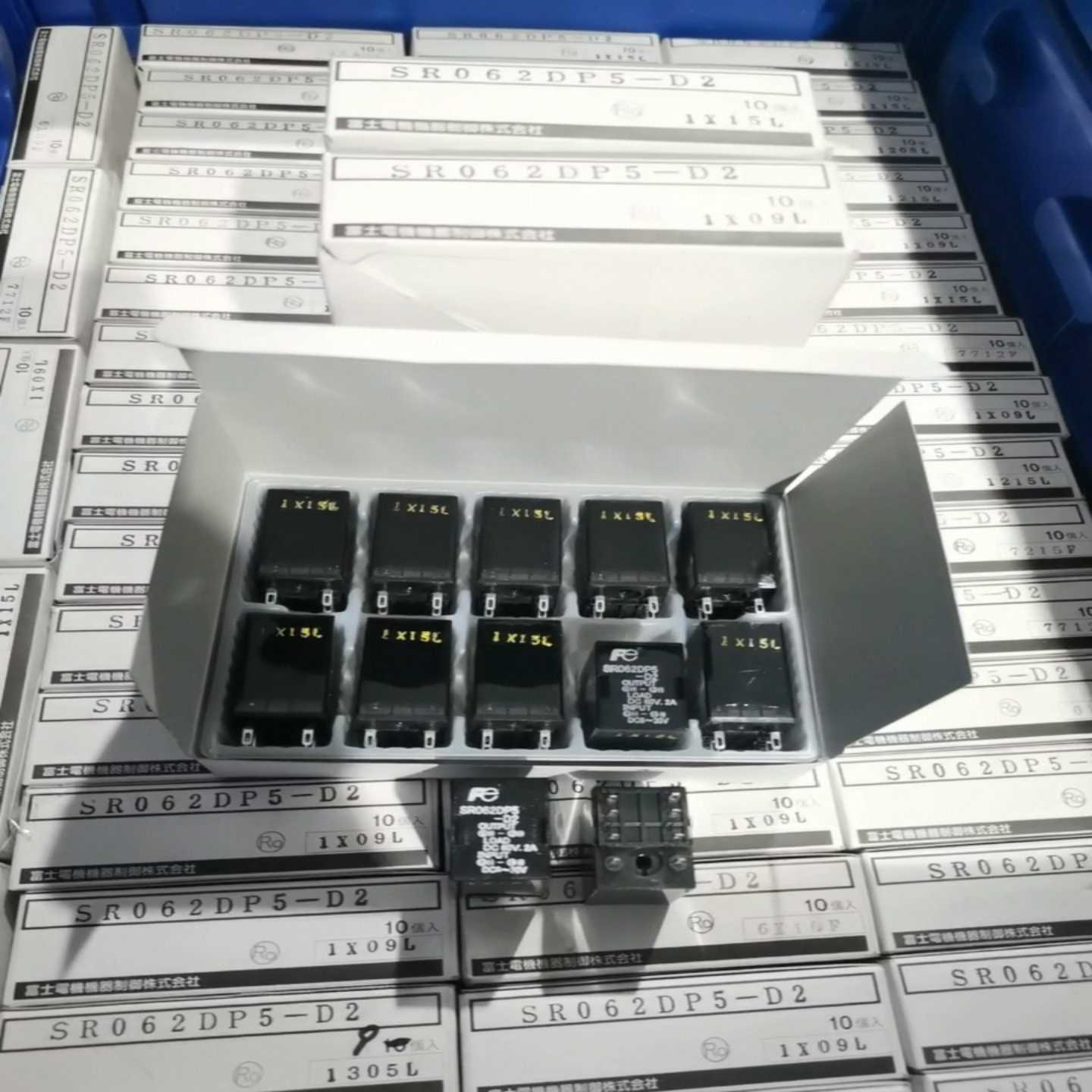 714个SR062DP5-D2DC60V2A全新原装富士固--议价商品