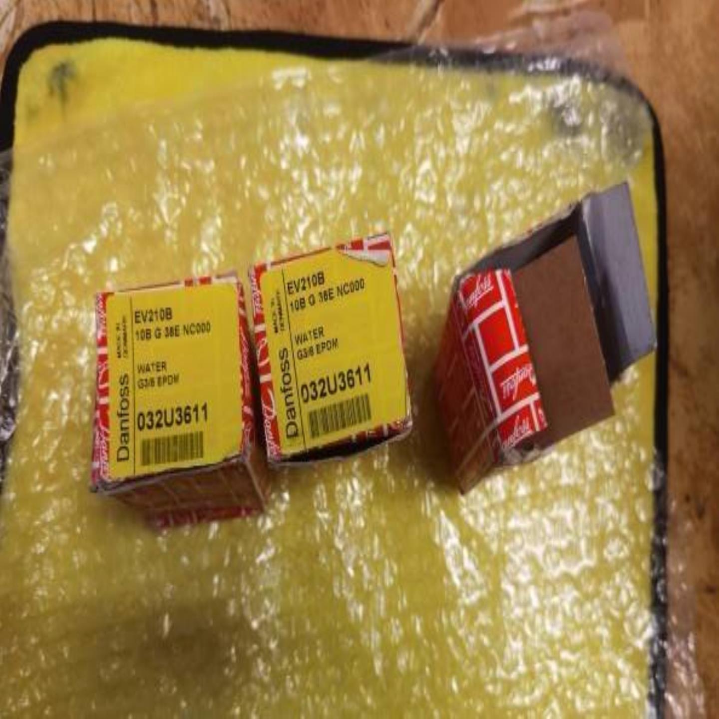 配件丹佛斯EV210B直动式032U3611电磁阀全新实物图外包议价