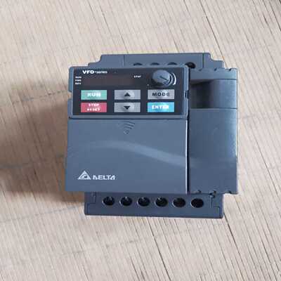 【议价】台达变频器2.2kw三相输入VFD022E43A，，