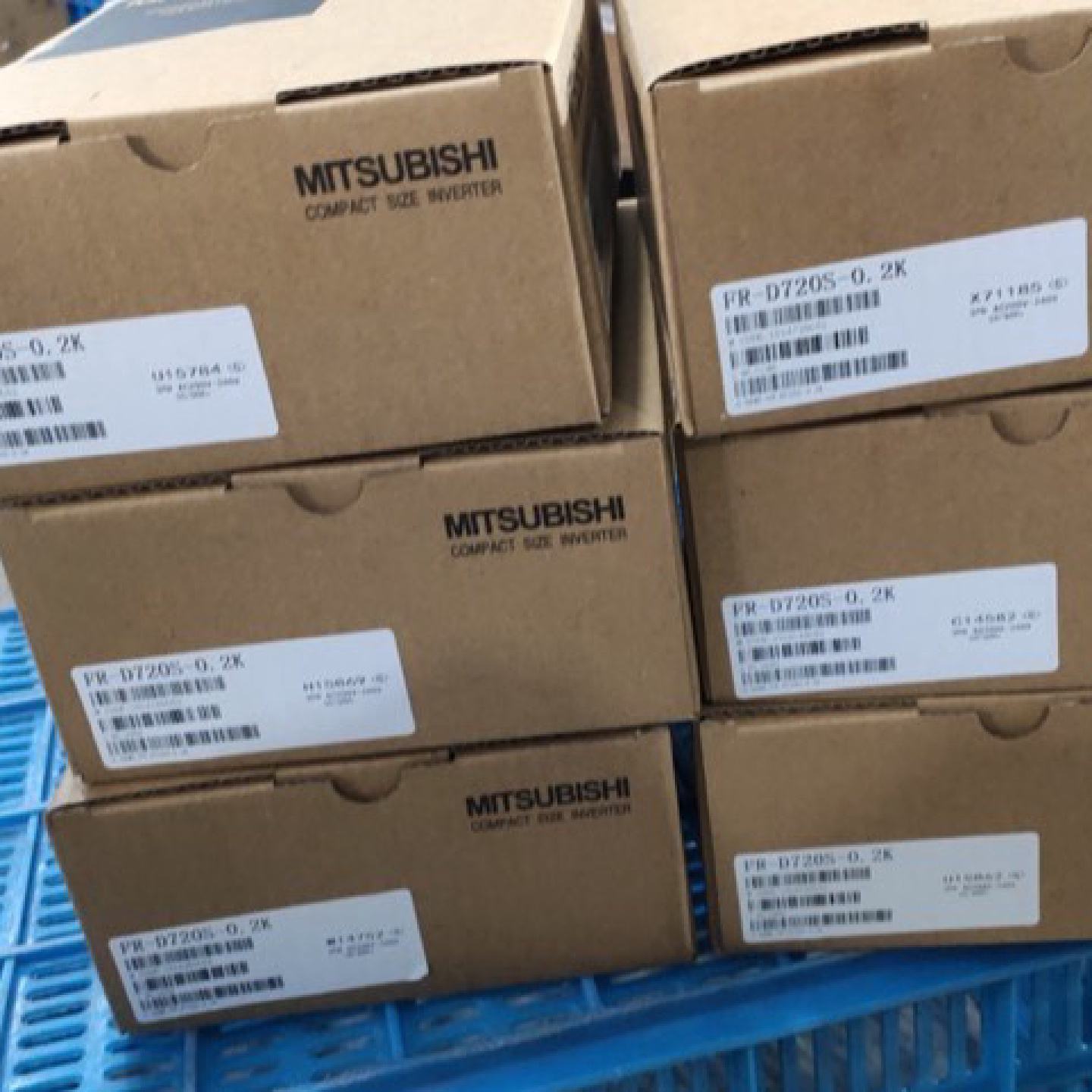 议价--全新三菱变频器FR-D720S-0.2K  顺丰包邮  一台
