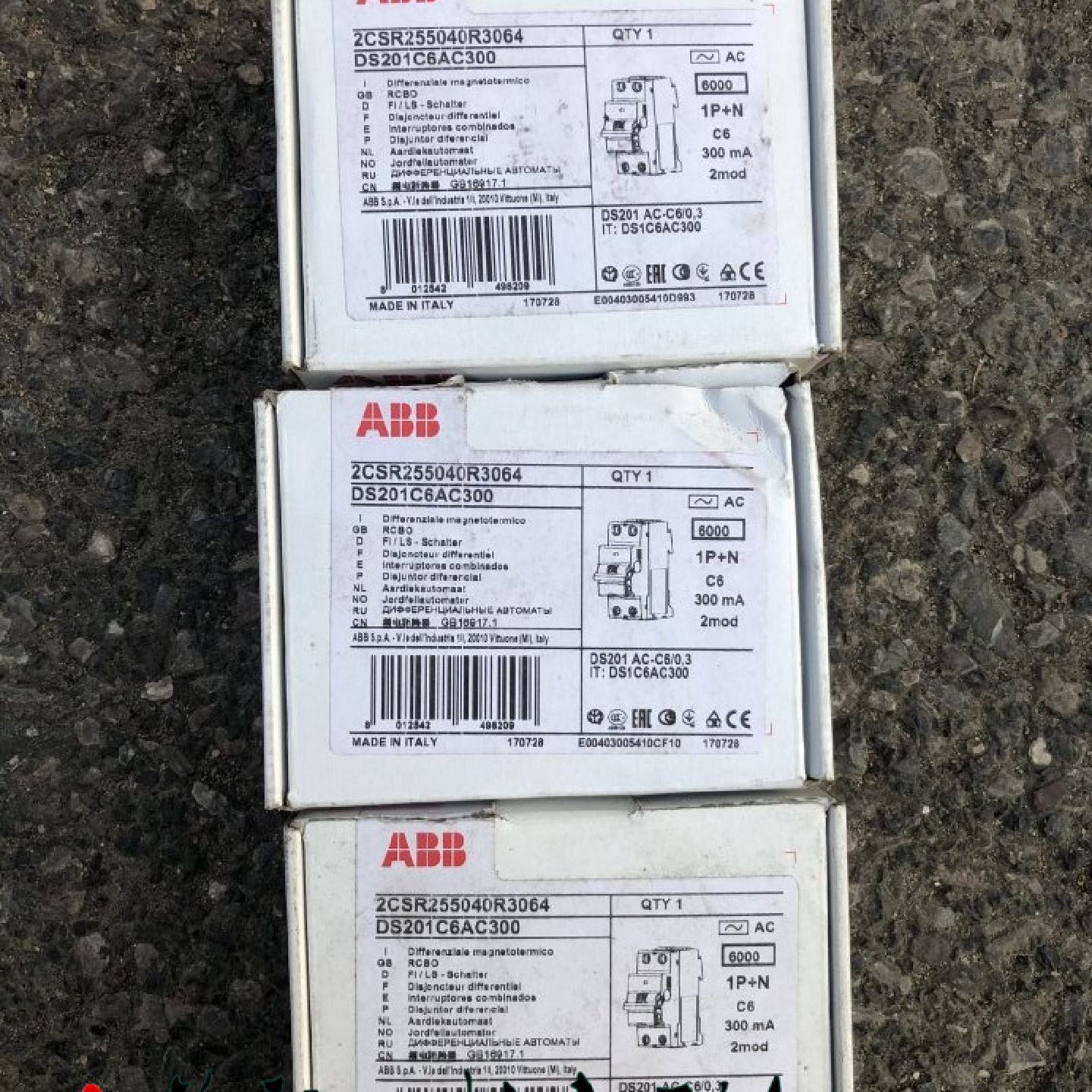 议价DS201C6AC300 1PN 6A 300MA ABB漏电 2CSR255040R3064 询价
