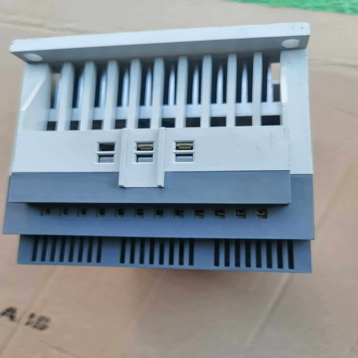 库存机软启动pss－44－76－500L询价