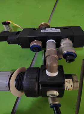 Parker 电磁阀B511BC542C  ，27R114A【鑫鑫商铺】