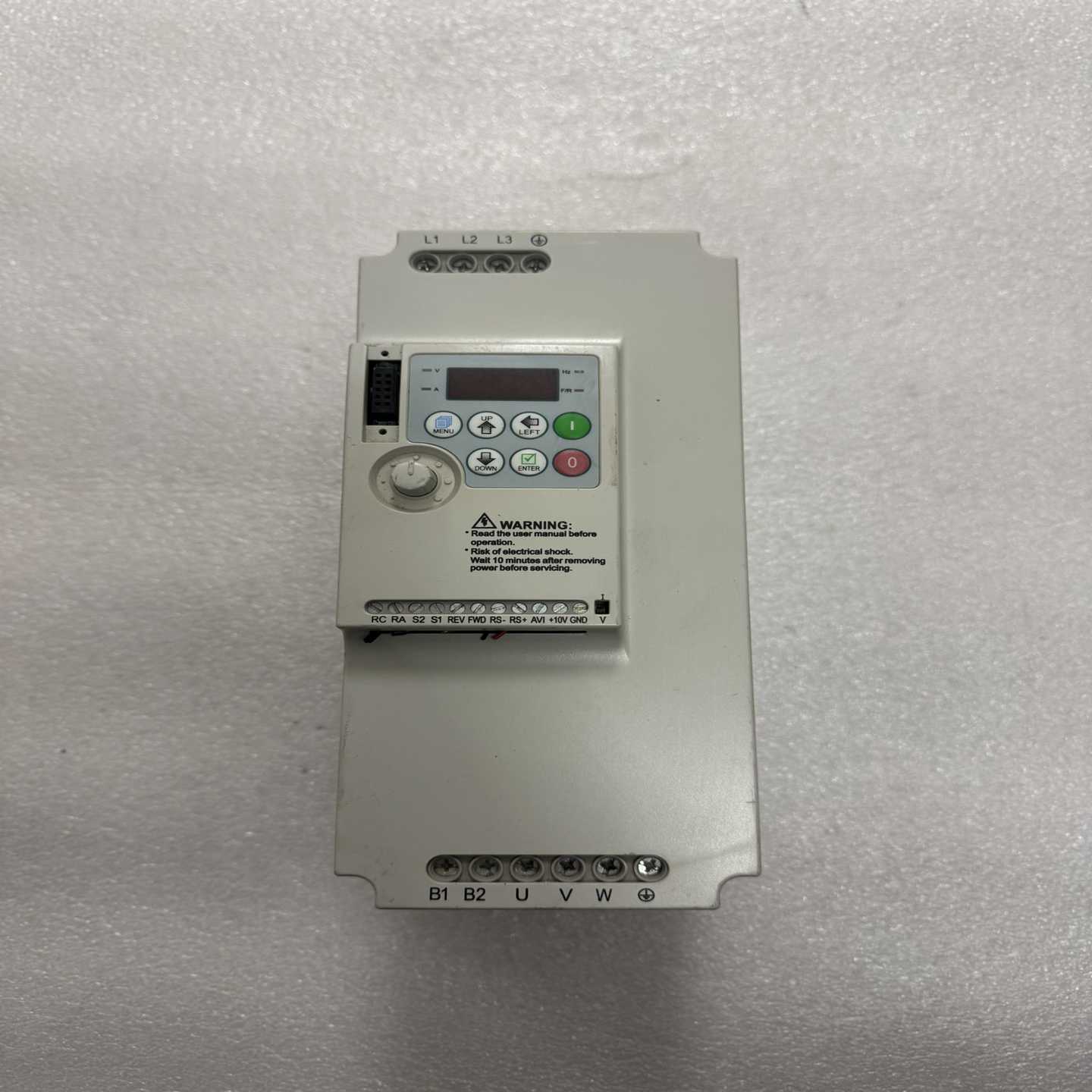 众辰变频器YF800C-G7R5BT4，7.5KW380V--议价商品