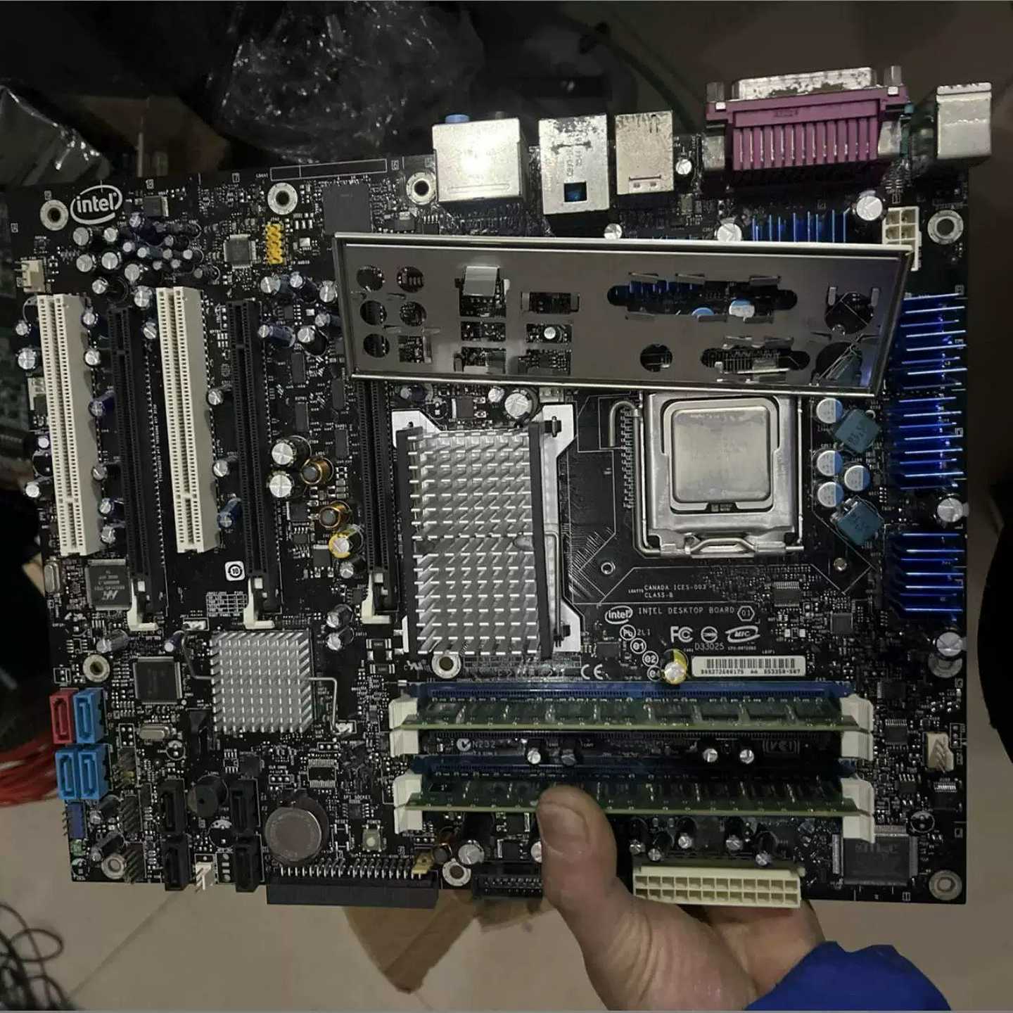 【请询价】Intel E210882 D975XBX2KR D5335